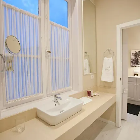 De Franchy Bed & Breakfast 4*